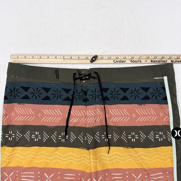 Hurley Board Shorts Men's Size 40 Phantom Native Aztec Hybrid Swim Suit Trunks‎ - Picture 7 of 8